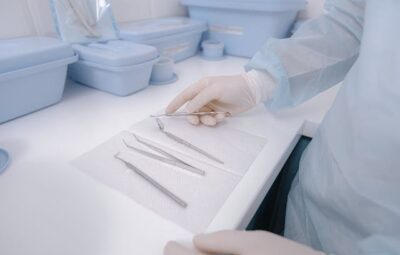 Co zabrać ze sobą na wizytę u dentysty?