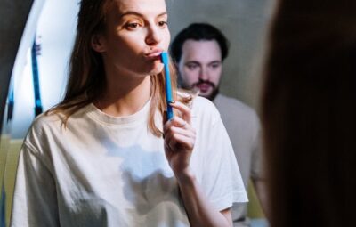 Jak czyścić implanty zębowe?