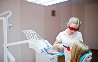 Czy ortodonta pomaga przy bólach głowy i szczęki?