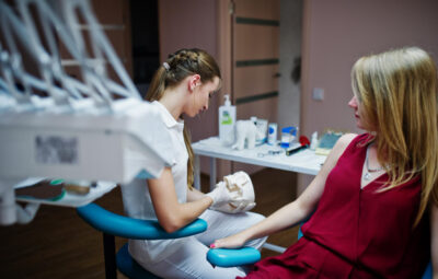 Jakie są etapy odbudowy zęba na włóknie szklanym?