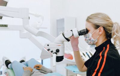 Chirurgiczne leczenie ropni zębowych – kiedy jest konieczne?